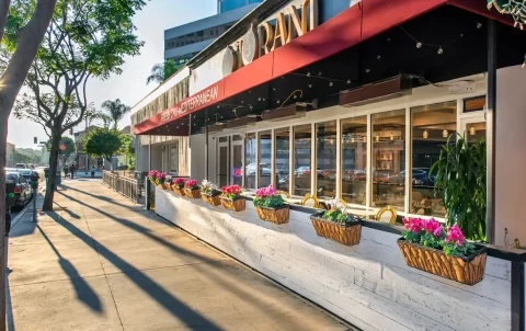 toranj best restaurant